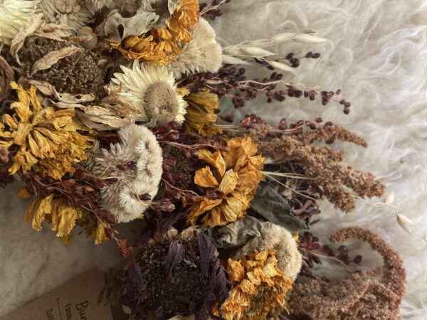Golden Glow Full Wreath - Image 2