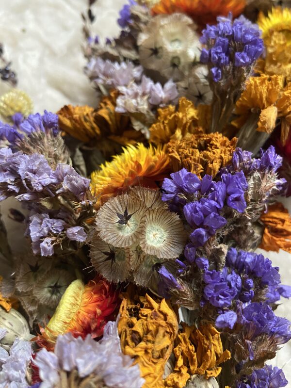 What a Gorgeous Crescent Wreath - Image 2